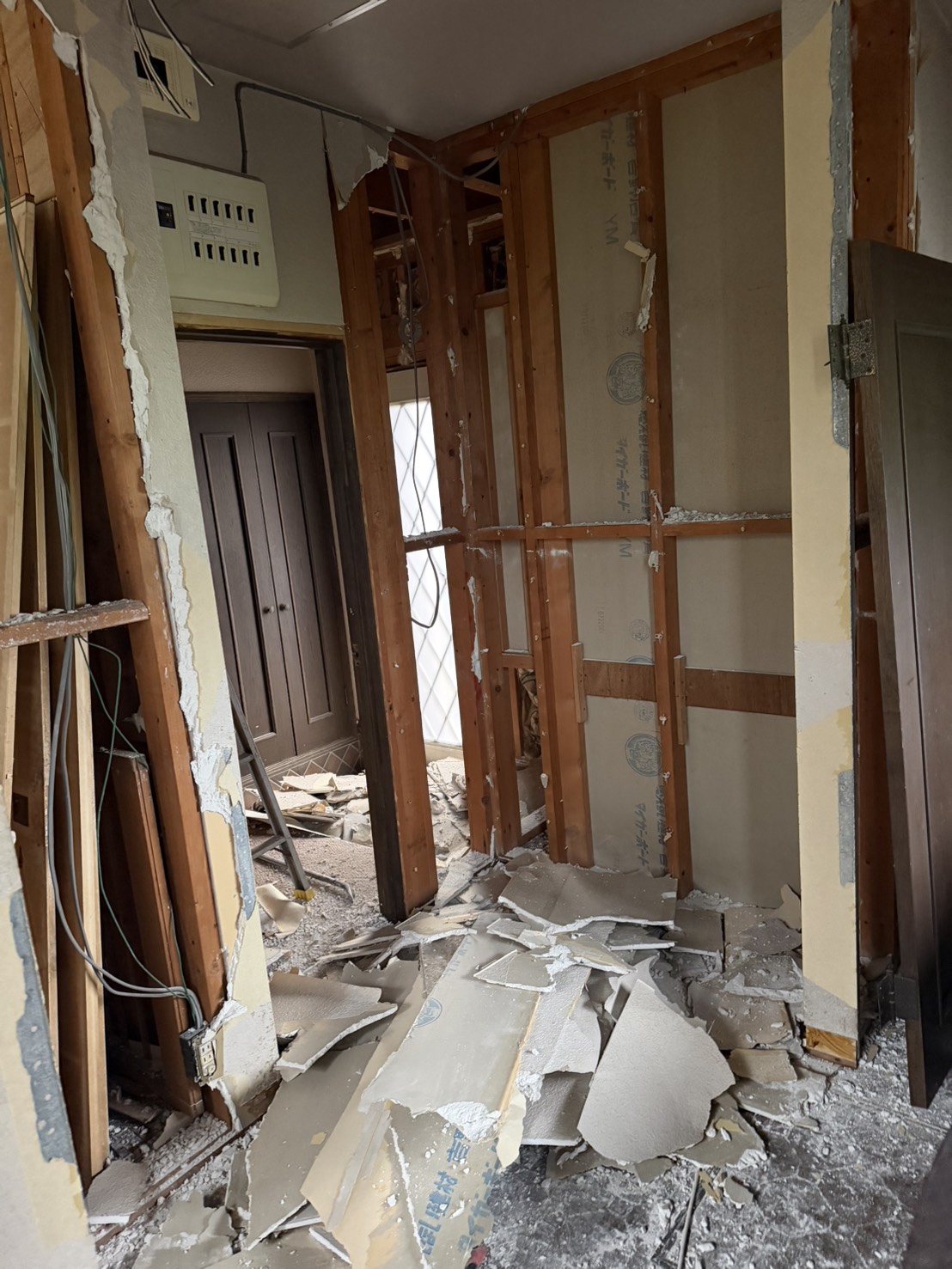 室内解体中②